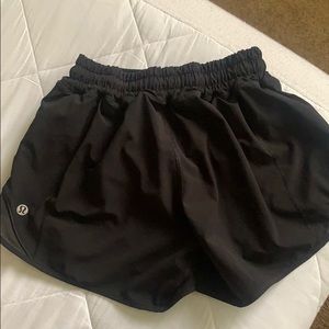 Lululemon Shorty Short black shorts